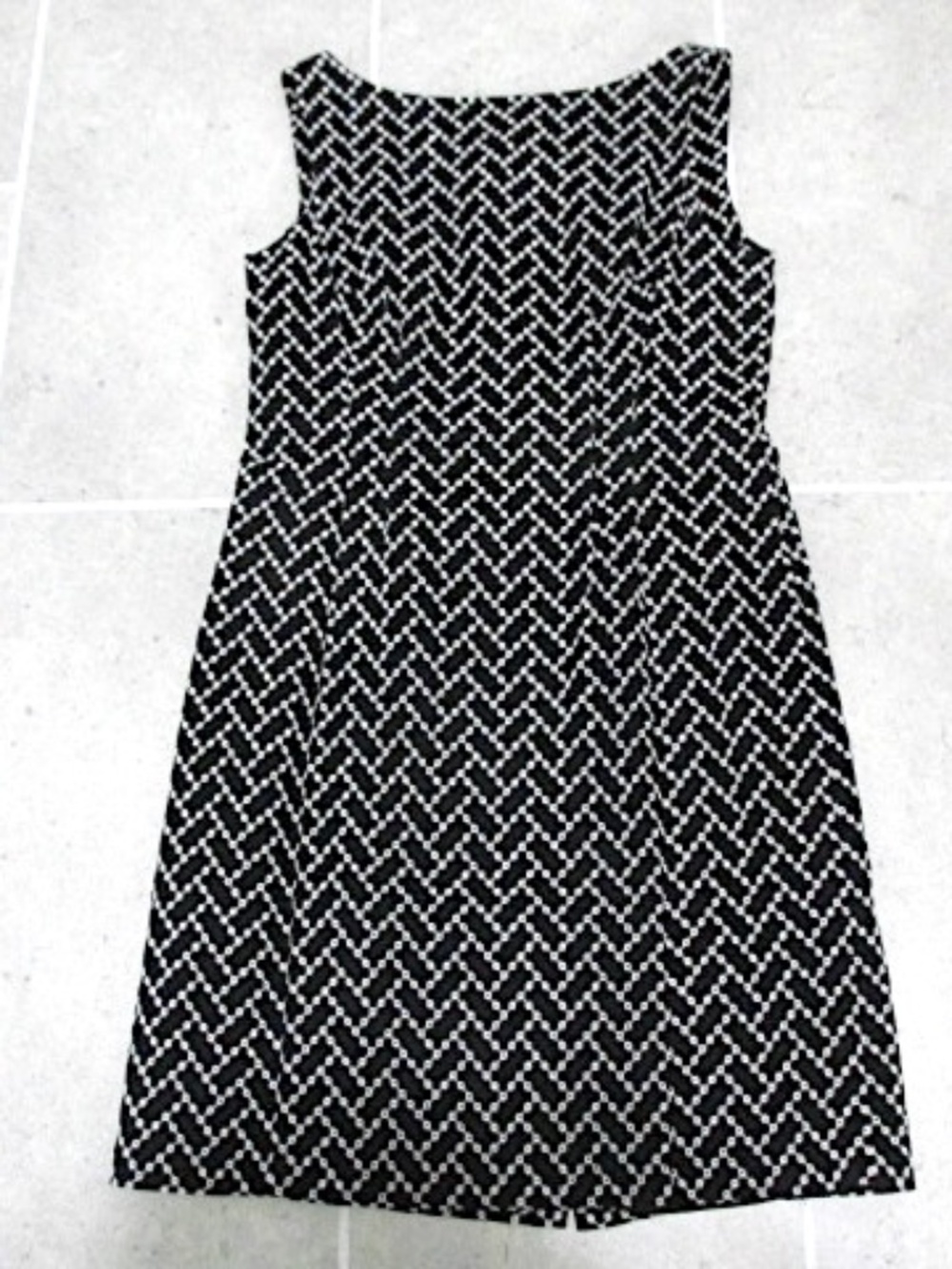 Jones New York Black White Eyelet Embroidery Cotton Sheath Dress, Size 8